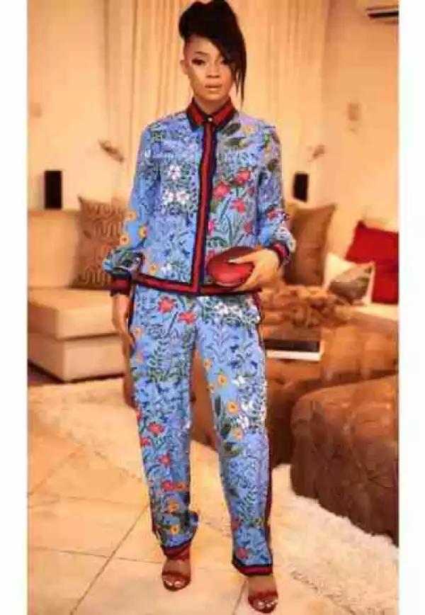 Toke Makinwa Steps Out In A N1.1 Million Gucci Pajamas (Photos)